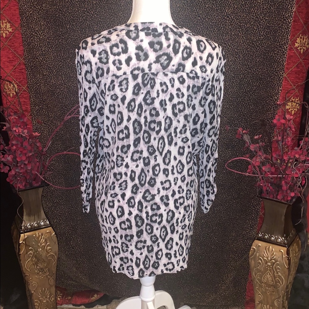 Entro Leopard Tunic V-Neck Blouse - Sz Large - Picture 3 of 6